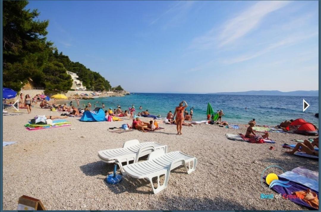 Apartmani Mares - 20 M From The Beach Brela Exterior photo